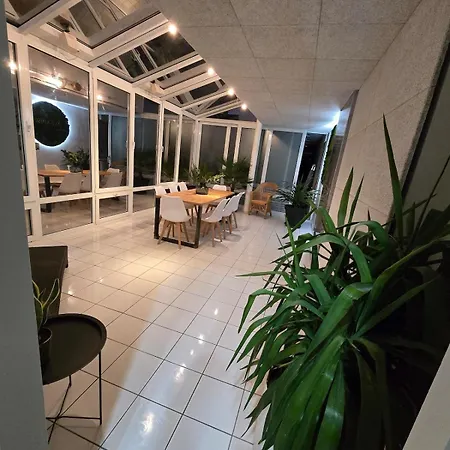 Paradiso Pool Spa Apartment Apartament